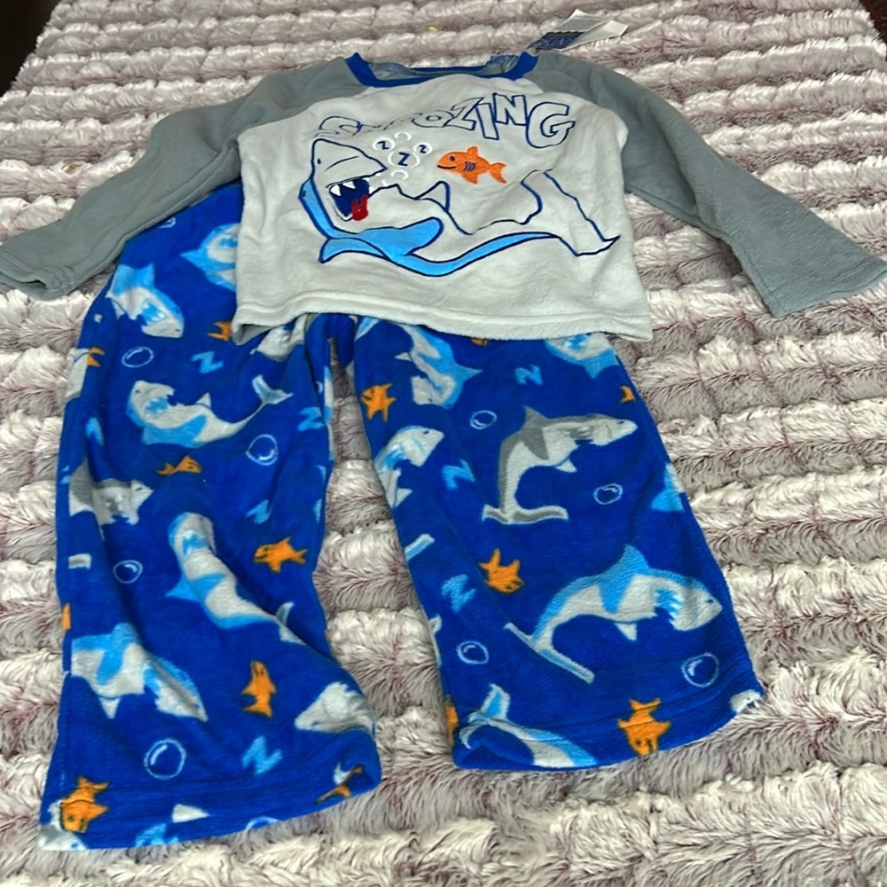 Stay up late Kohl’s 2 pc pajamas size 4
